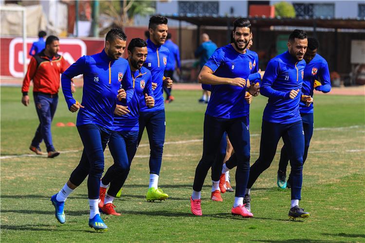 الأهلي يختتم تدريباته