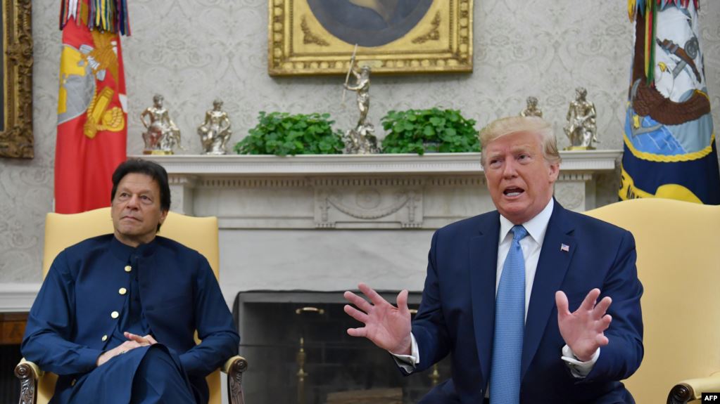 ترامب وعمران خان ترامب وعمران خان