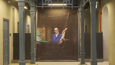 الأديب الراحل نجيب محفوظ 