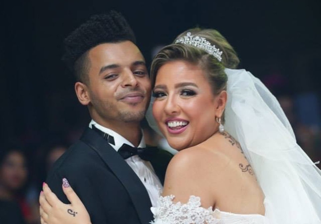 مى كساب وزوجها 