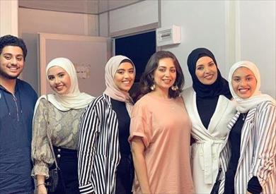 جيهان نصر وابنائها مع هبة مجدي 