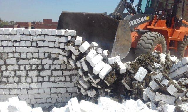 إزالة 206 حالة تعد علي الأراضي