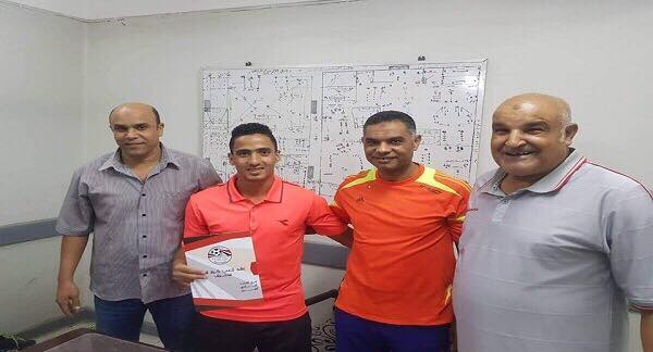 الألومنيوم يضم لاعب البنك الأهلي 