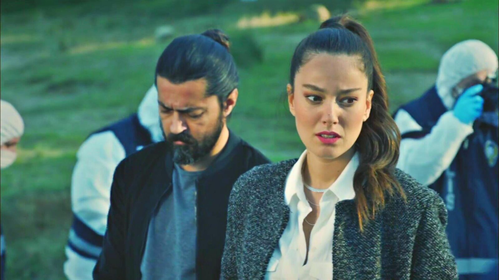 مشهد من مسلسل الدائرة مشهد من مسلسل الدائرة