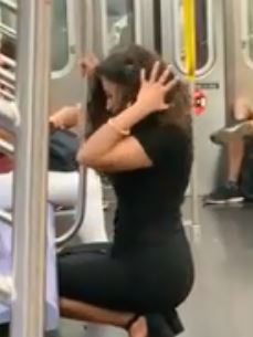 لقطة من الفيديو 