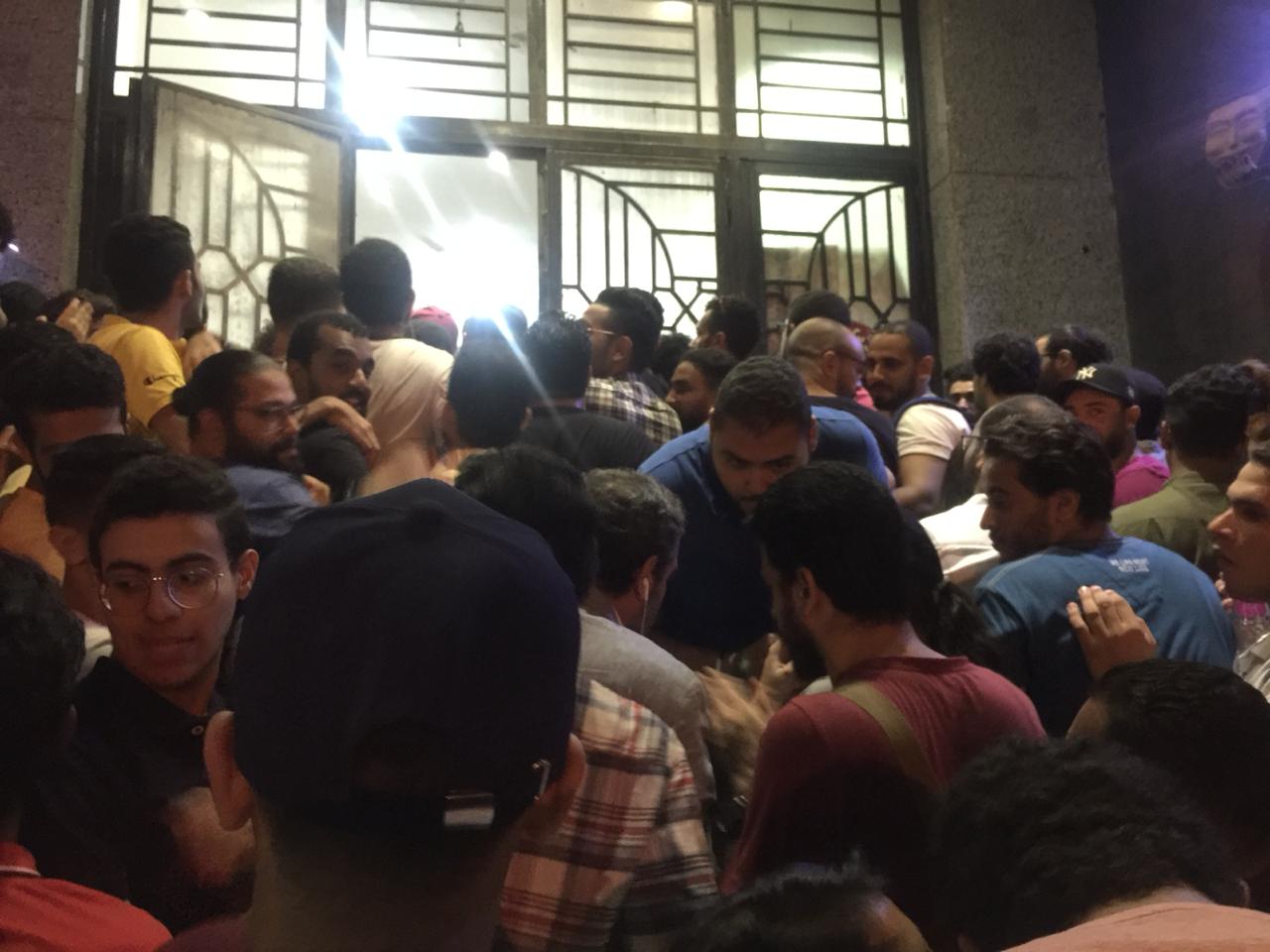 مشاجرات قبل بدء عرض سوبيبور مشاجرات قبل بدء عرض سوبيبور