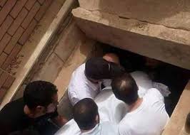 حكم دفن الرجال مع النساء حكم دفن الرجال مع النساء