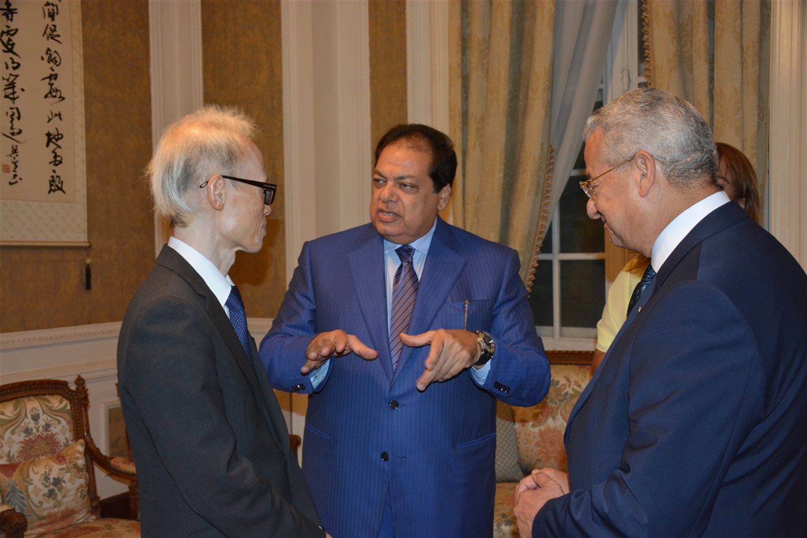 محمد أبو العينين والسفير الياباني