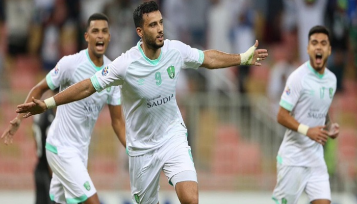 عمر السومة مهاجم فريق أهلي جدة