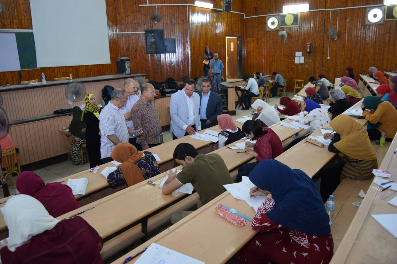 رئيس جامعة سوهاج