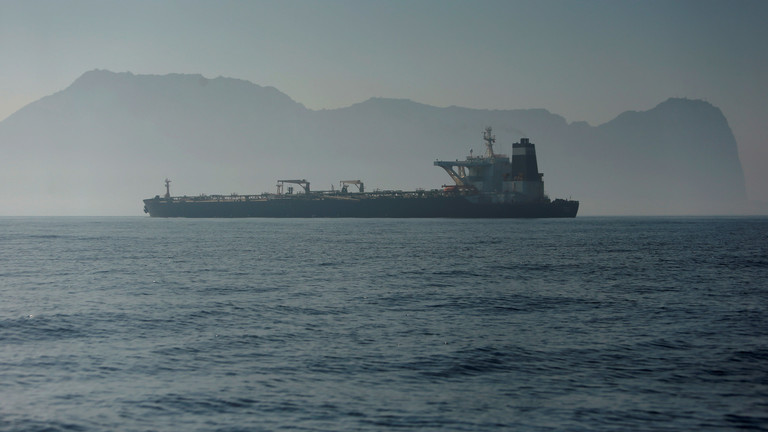 ناقلة النفط الإيرانية