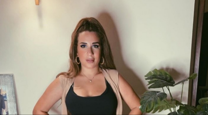 الاعلامية اسماء شريف منسر