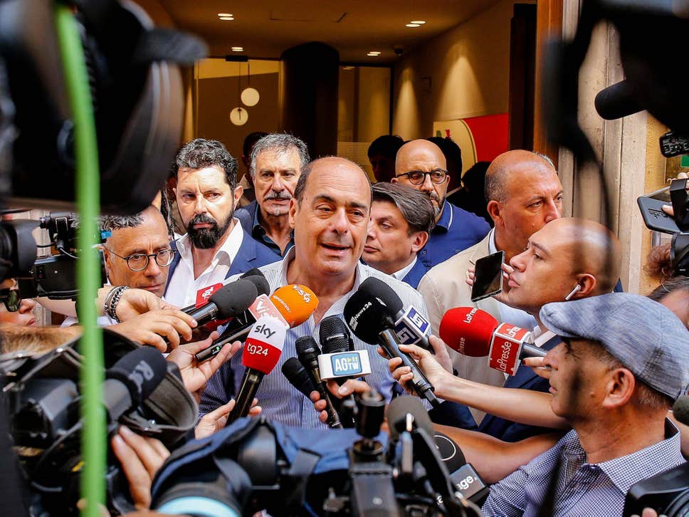 نيكولا زينجاريتي سكرتير الحزب الديمقراطي الإيطالي نيكولا زينجاريتي سكرتير الحزب الديمقراطي الإيطالي