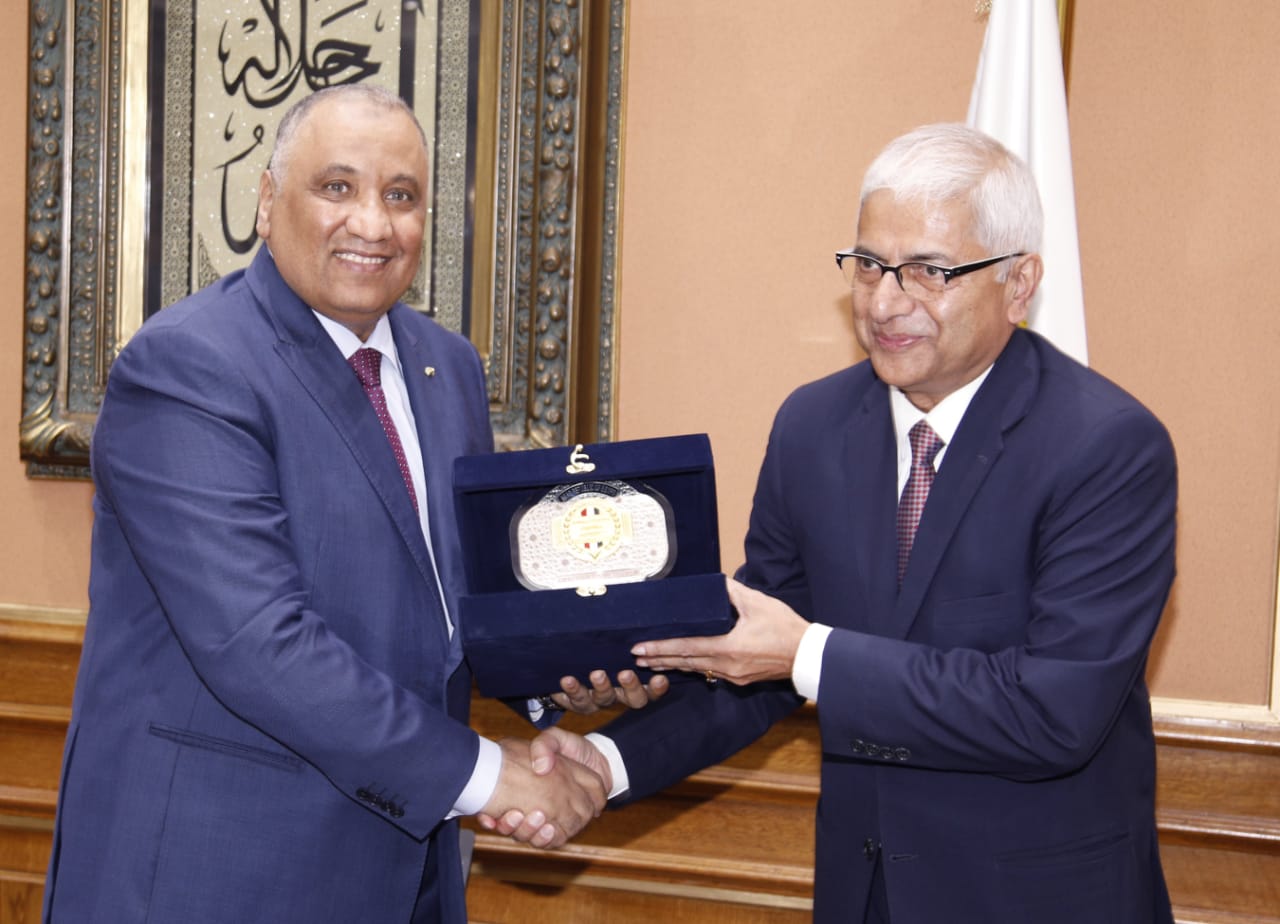 رئيس الرقابة الإدارية يستقبل سفير نيبال رئيس الرقابة الإدارية يستقبل سفير نيبال