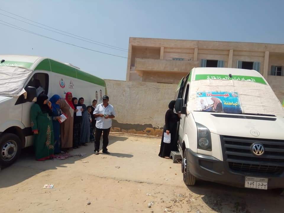 الكشف على 1484 مريض بقافلة طبية فى غرب النوبارية بالبحيرة