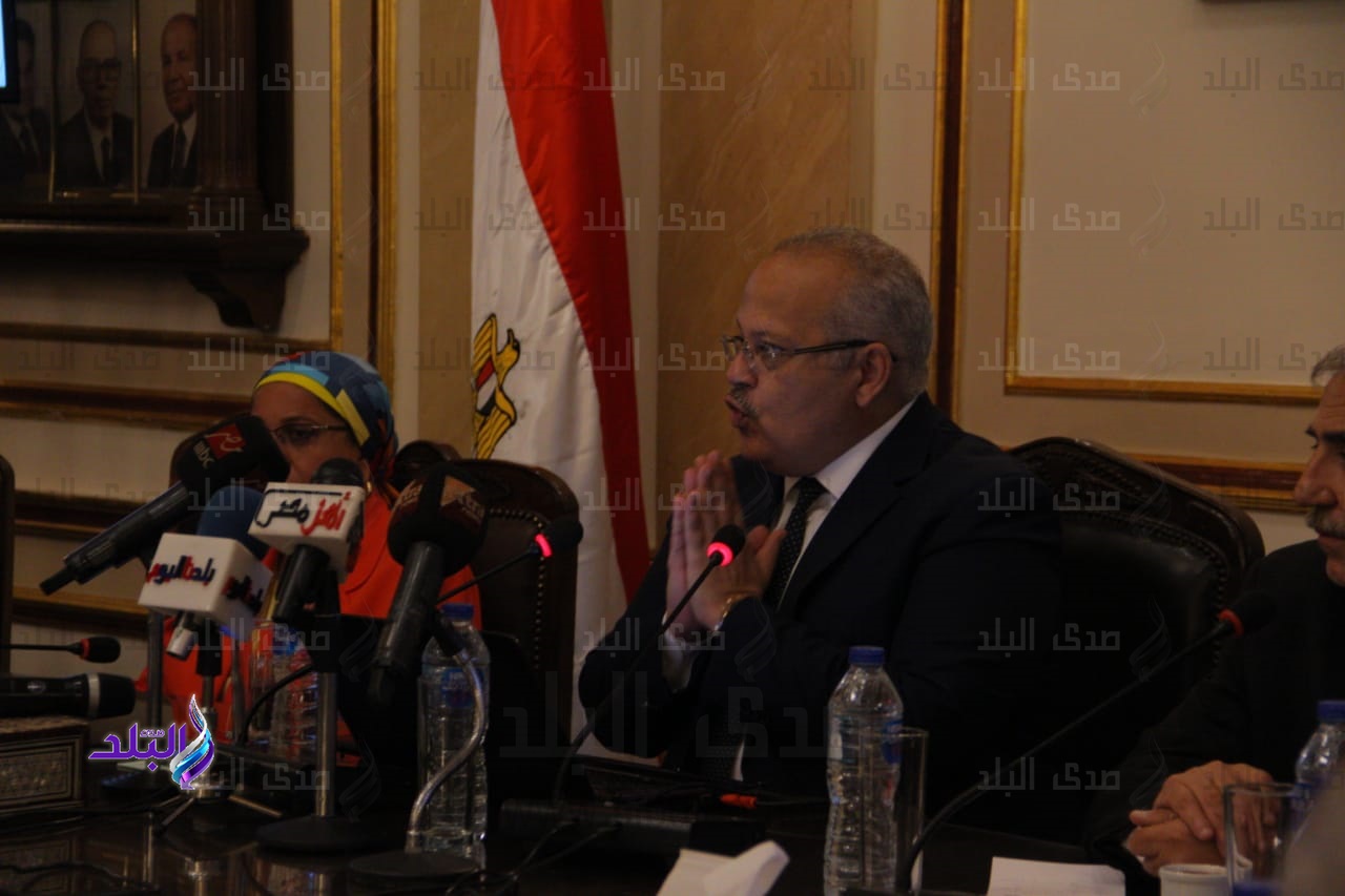 رئيس جامعة القاهرة