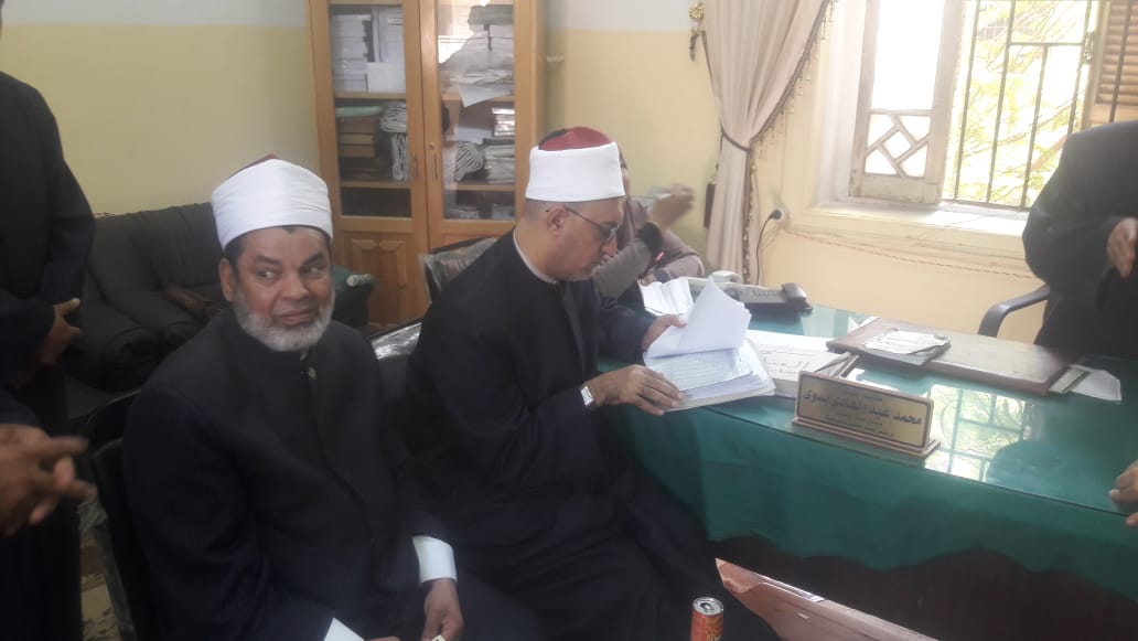 د. نظير خلال الجولة  د. نظير خلال الجولة