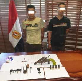 المتهمين عقب ضبطهم