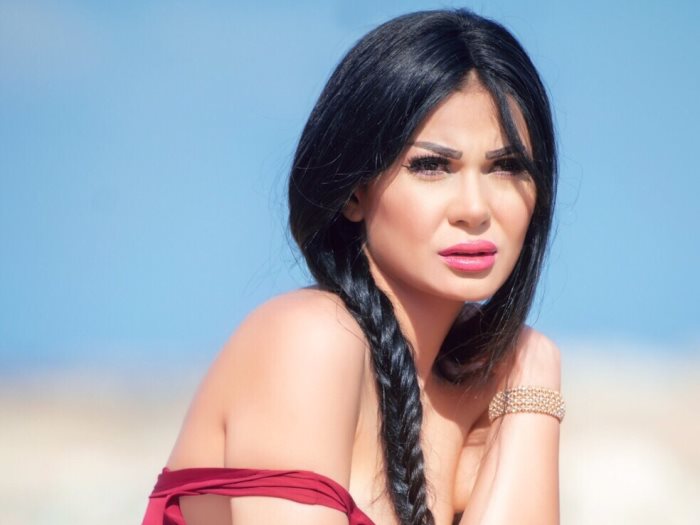 منى ممدوح منى ممدوح
