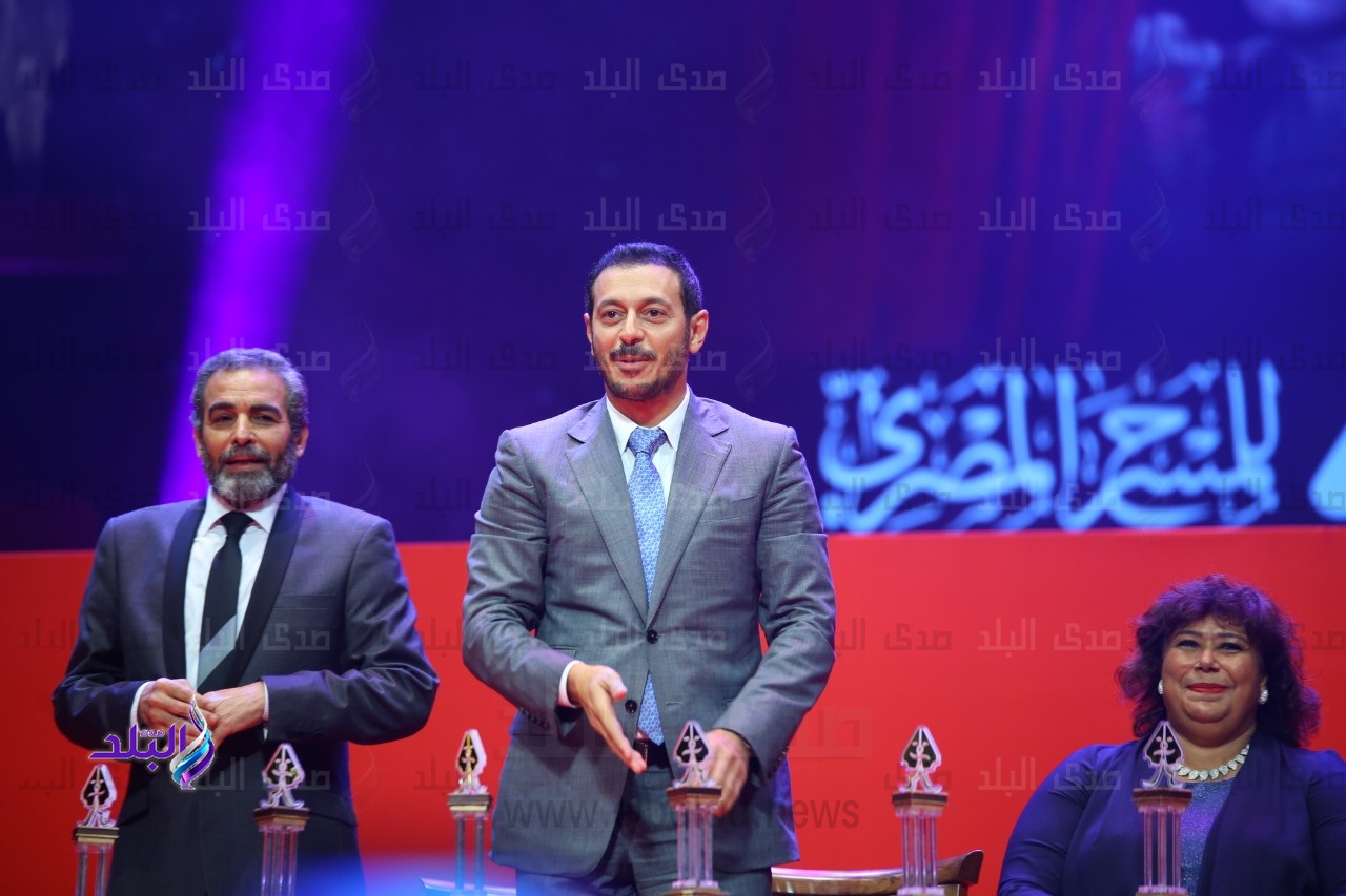 مصطفى شعبان وأحمد عبد العزيز مع وزيرة الثقافة