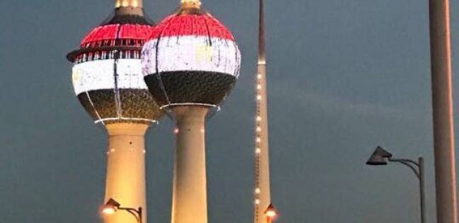 أبراج الكويت تتزين بألوان علم مصر أبراج الكويت تتزين بألوان علم مصر