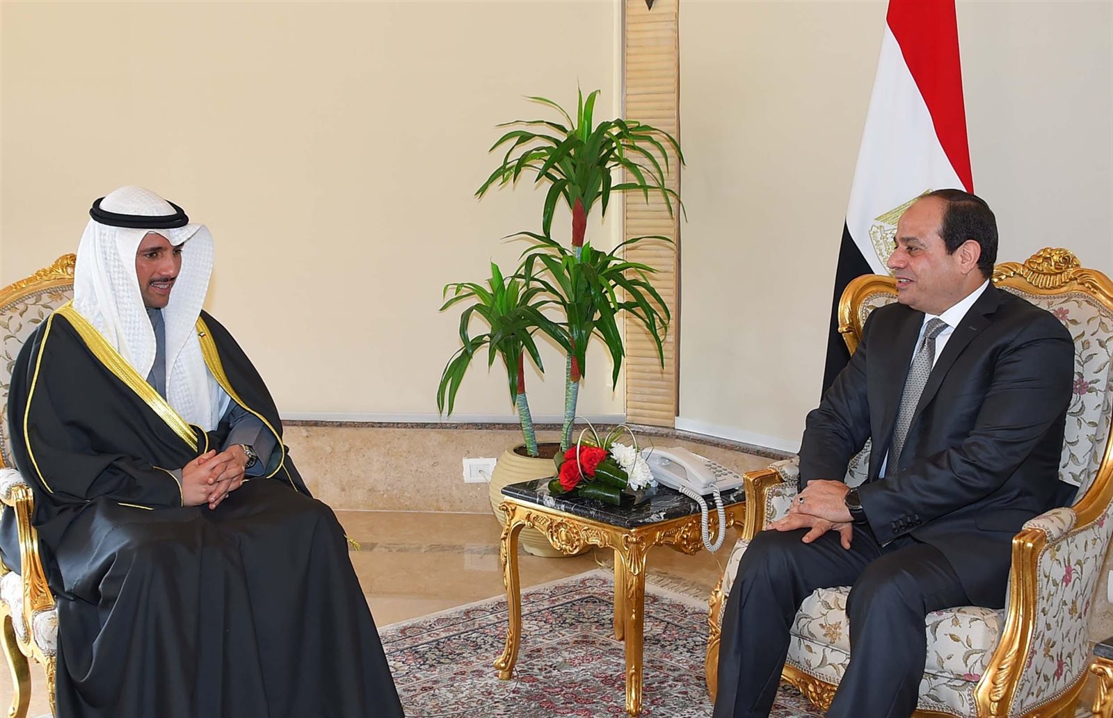 الرئيس عبد الفتاح السيسي يستقبل رئيس مجلس الأمة - أرشيفية الرئيس عبد الفتاح السيسي يستقبل رئيس مجلس الأمة - أرشيفية