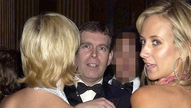 أندرو  وفيكتوريا  وفتاة أخرى 