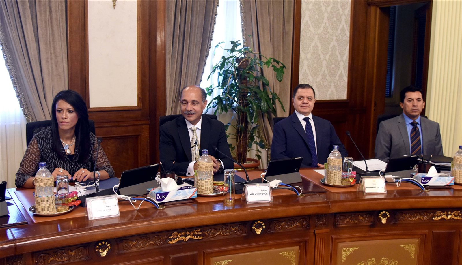 مجلس الوزراء