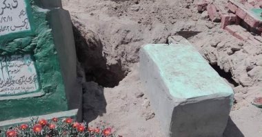 فتح الباب على المتوفي