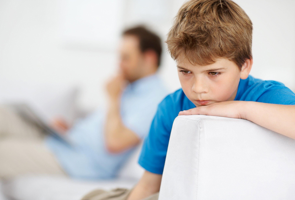 حكم حرمان الطفل من مشاهدة أمه حكم حرمان الطفل من مشاهدة أمه