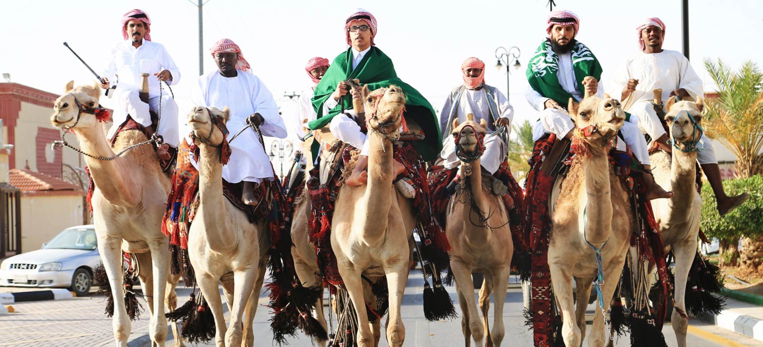 من مسابقات الهجن السابقة  