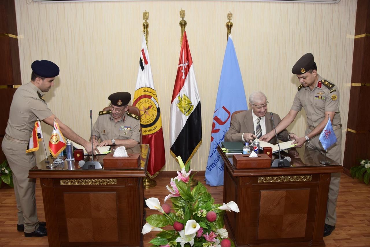 تعاون بين القوات المسلحة والجامعة البريطانية 