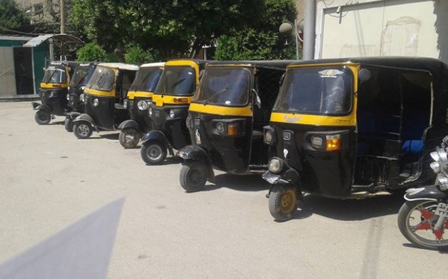 استبدال التوك توك بسيارات الميني فان