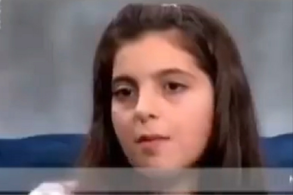 رجل يتزوج طفلة رجل يتزوج طفلة