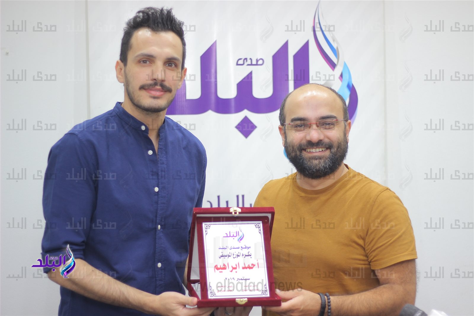 صدى البلد يكرم الموزع الموسيقي أحمد إبراهيم صدى البلد يكرم الموزع الموسيقي أحمد إبراهيم