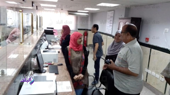 رئيس حي الزيتون خلال تفقده للمركز 