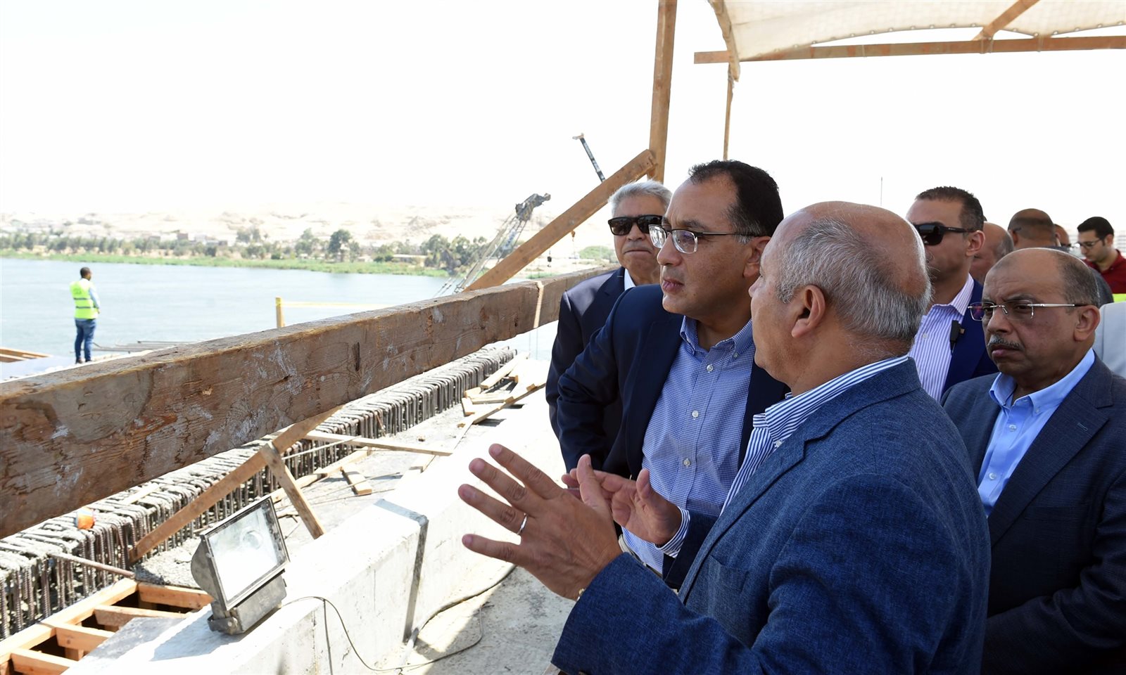 الدكتور مصطفى مدبولي رئيس مجلس الوزراء الدكتور مصطفى مدبولي رئيس مجلس الوزراء