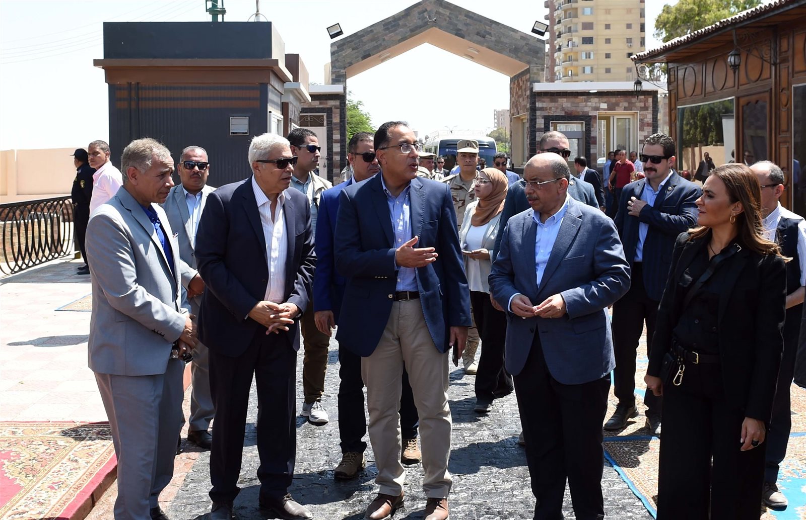 جولة رئيس الوزراء بالمنيا 