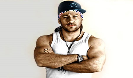 الفنان أحمد مكي