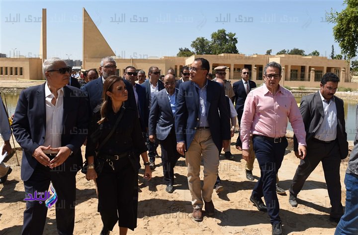 الدكتور مصطفى مدبولي رئيس مجلس الوزراء الدكتور مصطفى مدبولي رئيس مجلس الوزراء