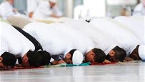 حكم قطع صلاة الفريضة 