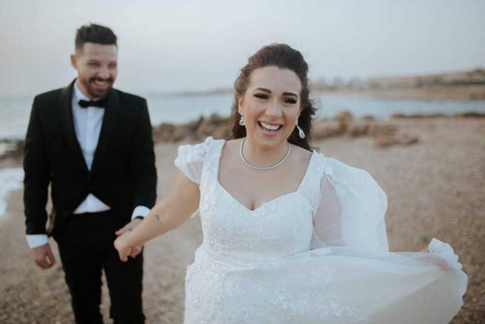 أسما شريف منير وزوجها محمود حجازي أسما شريف منير وزوجها محمود حجازي
