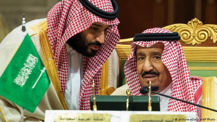 الملك سلمان وولي العهد محمد بن سلمان