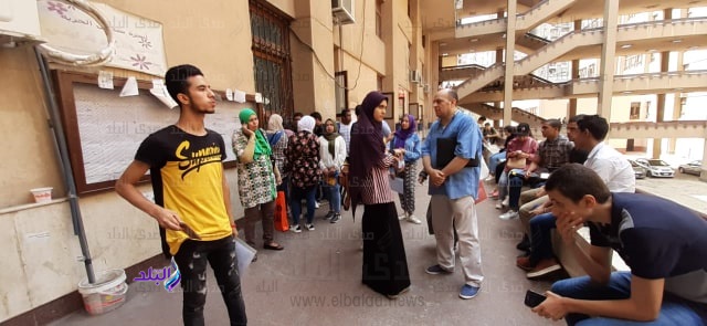 ألسن عين شمس تستقبل أوراق الطلاب الجدد