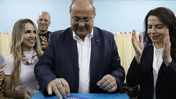 لجنة انتخابية في الأراضي المحتلة لجنة انتخابية في الأراضي المحتلة