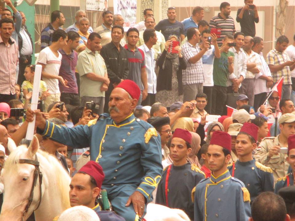وقفة الزعيم "أحمد عرابي" في وجه الخديوي "توفيق" وقفة الزعيم "أحمد عرابي" في وجه الخديوي "توفيق"