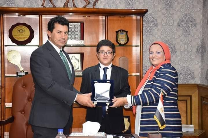 وزير الشباب يشيد بأداء طالب بمعهد أزهري وزير الشباب يشيد بأداء طالب بمعهد أزهري