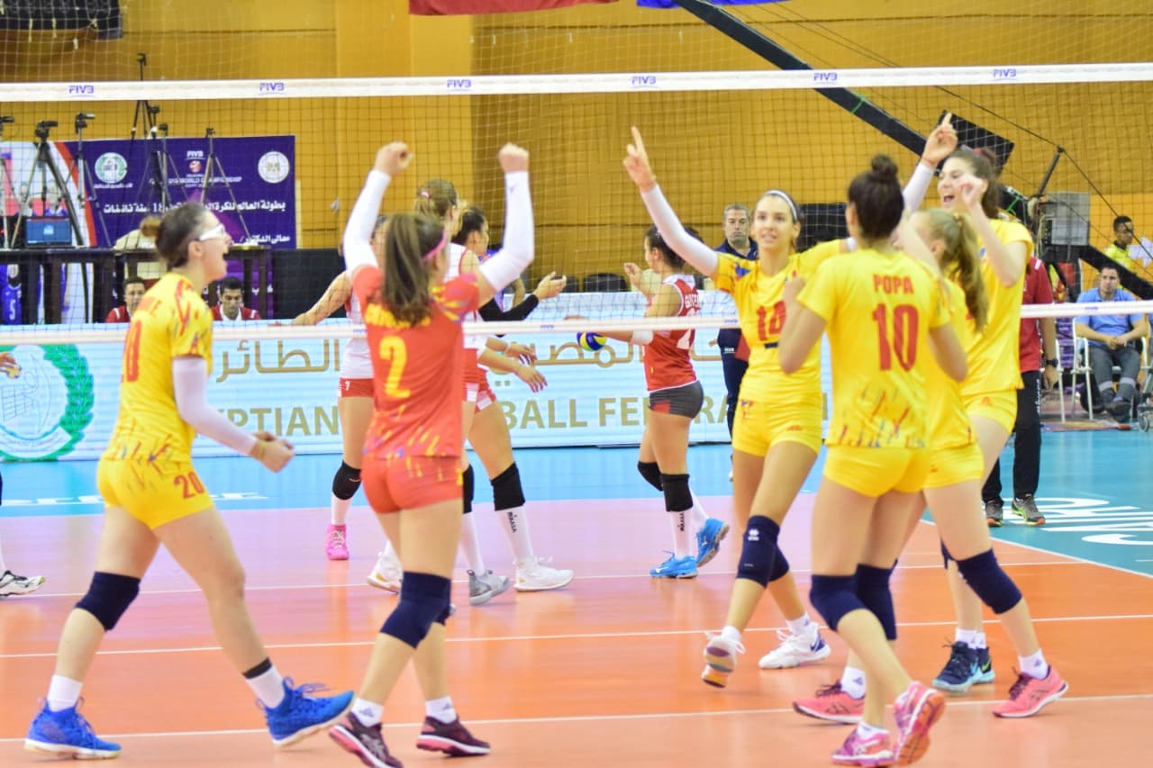  المنتخب الروماني للكرة الطائرة للناشئات