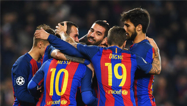 لاعبي برشلونة 