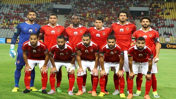  الفريق الأول لكرة القدم بالنادي الأهلي 